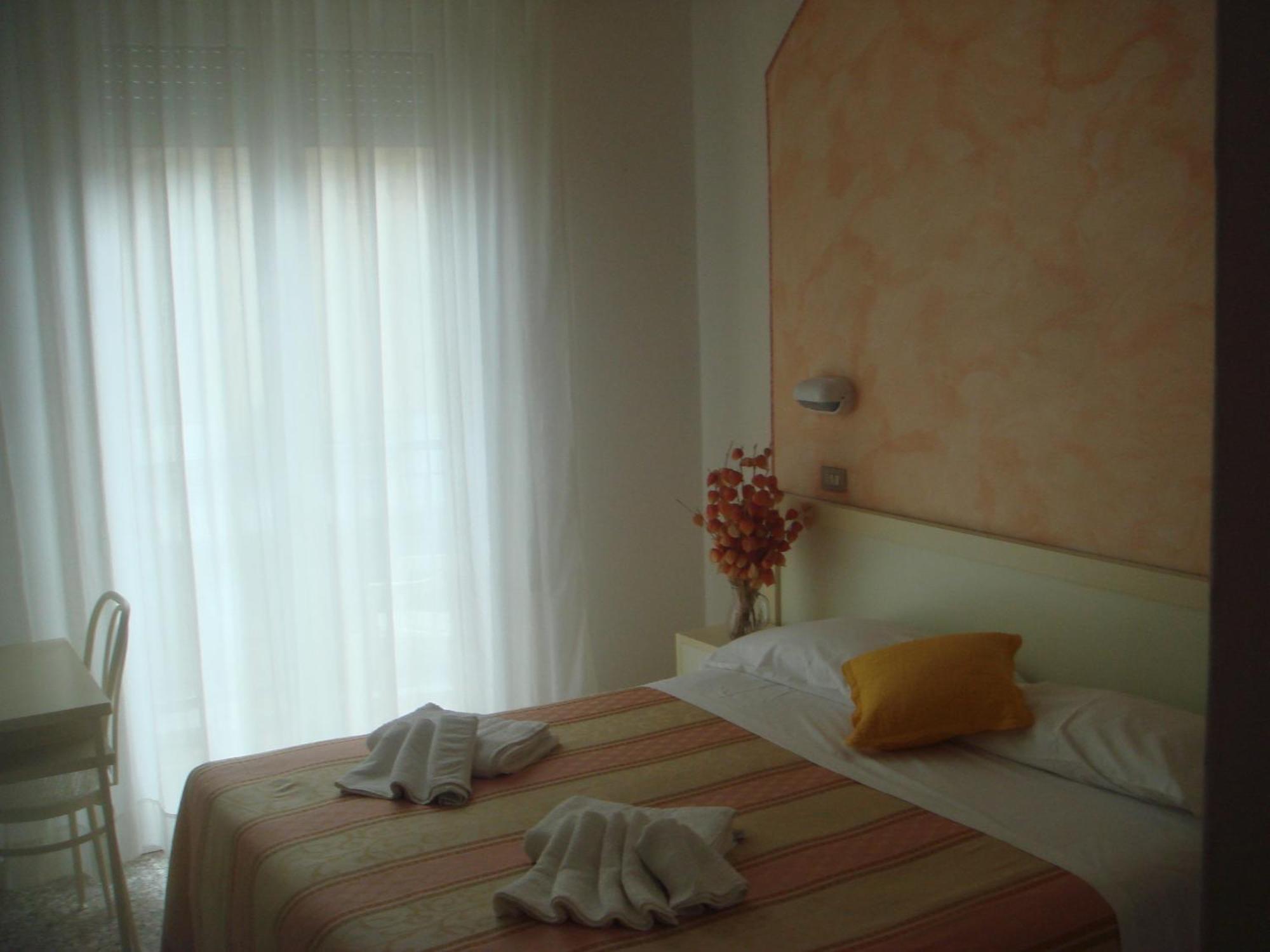 Hotel Arcade ริมินี ภายนอก รูปภาพ