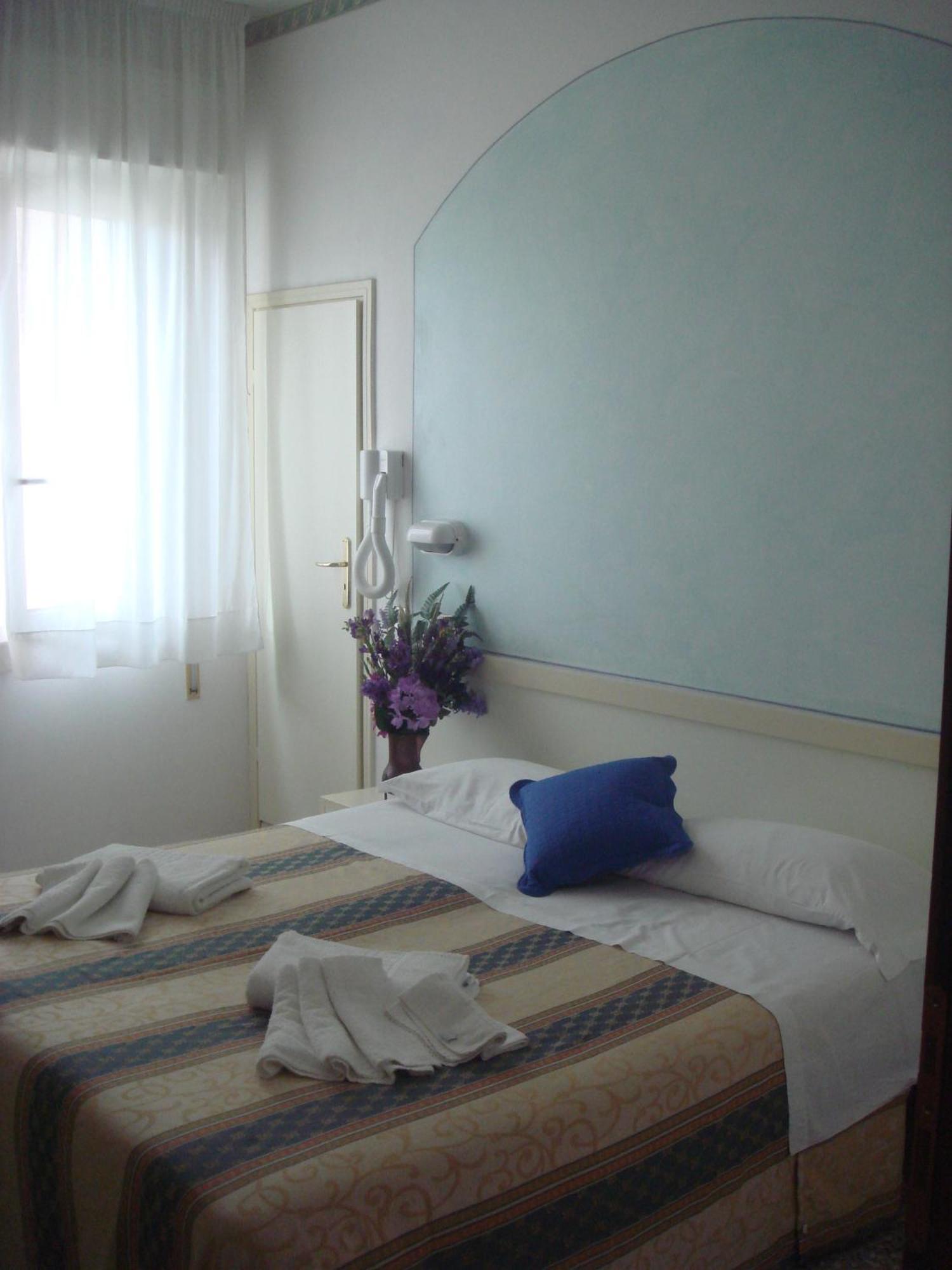 Hotel Arcade ริมินี ภายนอก รูปภาพ