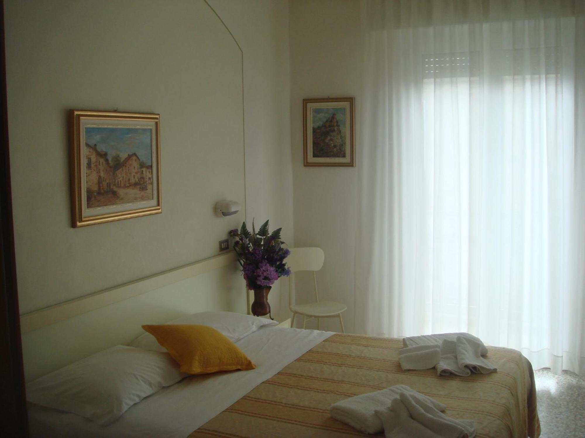 Hotel Arcade ริมินี ภายนอก รูปภาพ